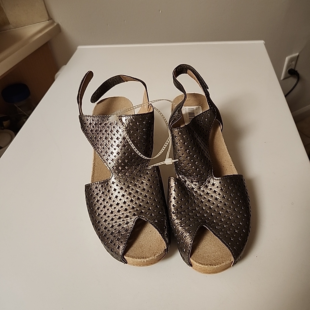 Dansko Women's Bronze Sandals